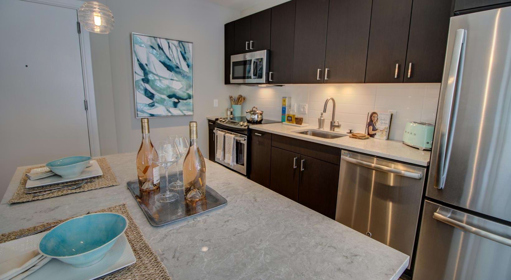 VIA Seaport Residences 4 of 6